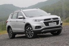 试驾东风风度MX5 车门能装一箱水的SUV