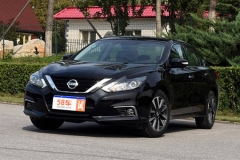 人性化调查(56) 日产新天籁储物便利性