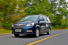 试驾北汽威旺M50F 1.5L 有内涵的实力派