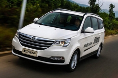 满足你的各项需求 试驾北汽威旺M50F