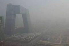 雾霾天这样开车才能避免事故，最安全！