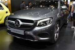 奔驰GLC轿跑SUV将11月14日上 更运动