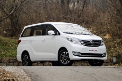 空间出色 实拍长安睿行S50 1.5L 7座版