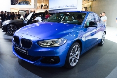 宝马1系前驱了 选豪华紧凑还是合资中级