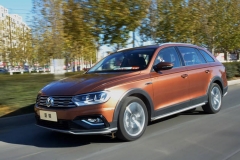 首款跨界旅行车 一汽大众蔚领1.4T试驾