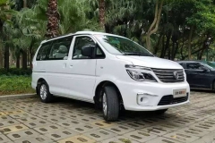 年轻与成熟并不矛盾 试驾全新菱智M5