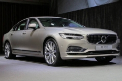 沃尔沃S90混动版 加速比宝马530Le还快