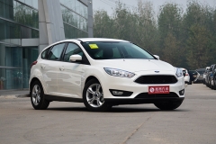 带上女友游走都市 3款10万两厢车推荐