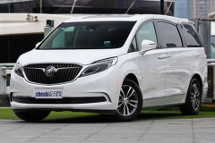 别克经典GL8换搭2.5L 与新GL8同堂销售