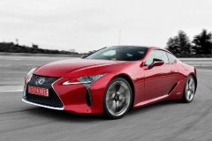 世界上第一群测试10挡跑车是什么感受？