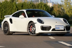 保时捷在华销量猛增 大型插电轿车将发布