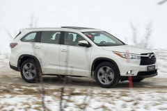 东北大汉靠谱儿 广汽丰田汉兰达冰雪体验