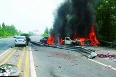 车祸是怎么发生的，都来看看没坏处