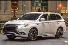 三菱欧蓝德PHEV将入华 油耗大幅下降-图