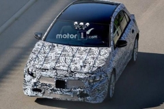 奔驰新A级三厢版谍照 国产又加长