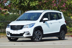 七座SUV新力军 英致G5导航版实拍