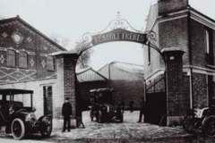 玩着造车 富二代创立的百年老号