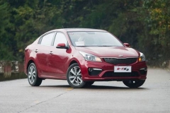 买中配最适合家用 起亚K2购车手册