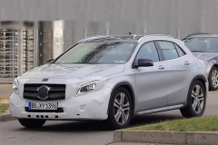 奔驰GLA级迎中期改款 2017上半年将上市