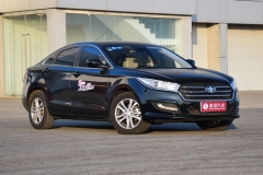 静态体验一汽奔腾B50 低价格有高品质