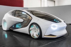 丰田概念车亮相 搭人工智能系统