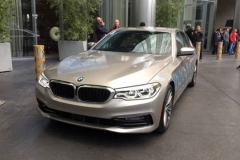 2017 CES:全新宝马5系自动驾驶车型亮相