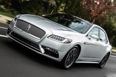 林肯大陆对比奔驰E级 要舒适选大陆