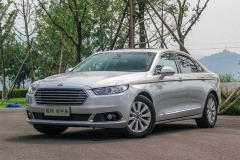 长安福特金牛座增新车型 售价25.48万元