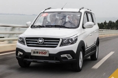 试驾福汽启腾V60 7座生活可以这么实惠