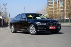 保时捷Panamera对比宝马M760 Li 你爱谁