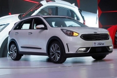 起亚极睿购车手册 推荐购买标准版