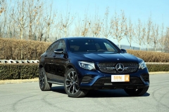 奔驰GLC Coupe体验 储物布局灵活