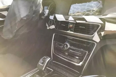 吉利新旗舰内饰曝光 配备电子档杆