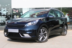 实拍起亚极睿 一款进口混动城市专供SUV