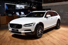 V90 Cross Country将于4月上市