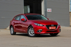 科鲁兹对比昂克赛拉