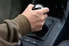 手动挡省油又好玩！但为啥越来越少见