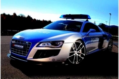 各国警用车配备PK 谁说一定要超跑？