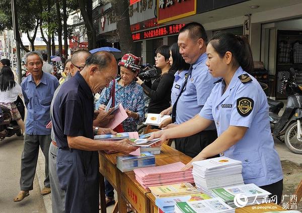 宁明县城人口_宁明 一个让人出神入 画 的地方(3)