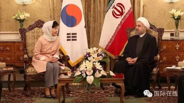 韩国总统朴槿惠与伊朗总统鲁哈尼会晤。