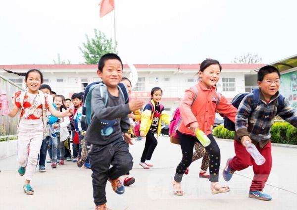 任城区进城务工人员随迁子女今秋入学新规公布