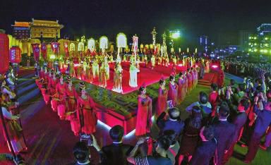 唐朝官员恭迎八方宾客