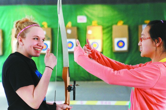 高校交换生的光鲜与尴尬