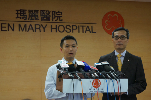 　图：陆志聪(右)说，事件性质严重，需向公众公布。左为冼维正 大公报记者张琪摄