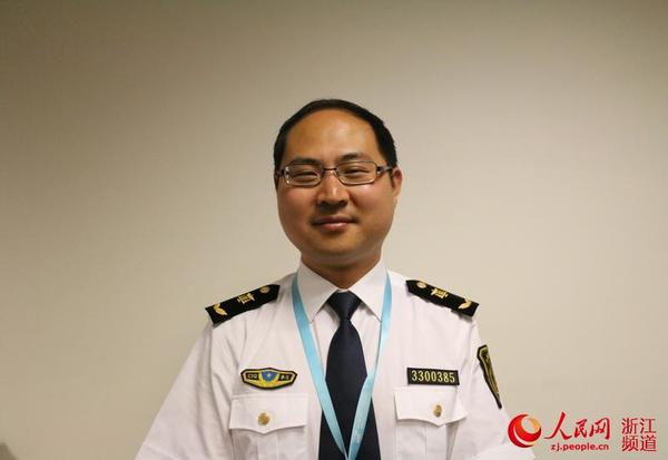 胡坚为了更好保障G20峰会，主动放弃了十天年假。