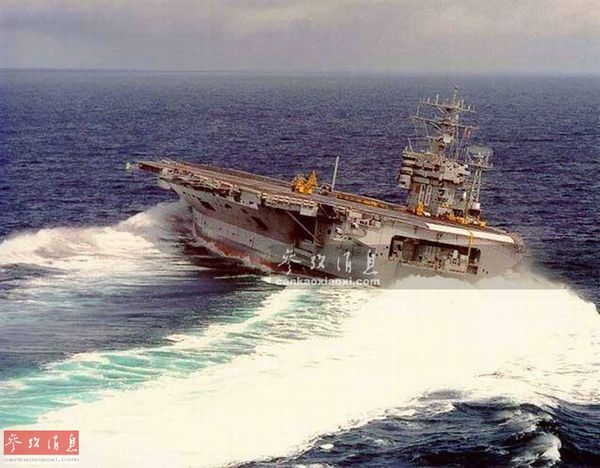 .媒体 美军派双航母巡航南海对华施压图片 575