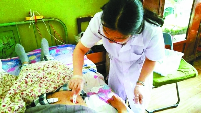 爹爹伤口感染 护士上门护理