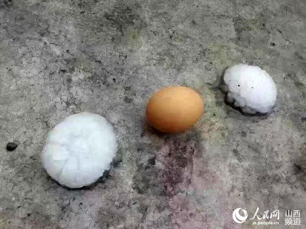 山西遭冰雹袭击 鸡蛋大小的冰雹是个什么感觉