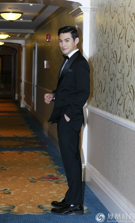 快讯 昨日,实力派男演员严屹宽出席迪士尼经典音乐剧《狮子王》中文版