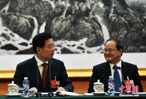 資料圖:強衛(左)、鹿心社(右)。中新社記者安源攝